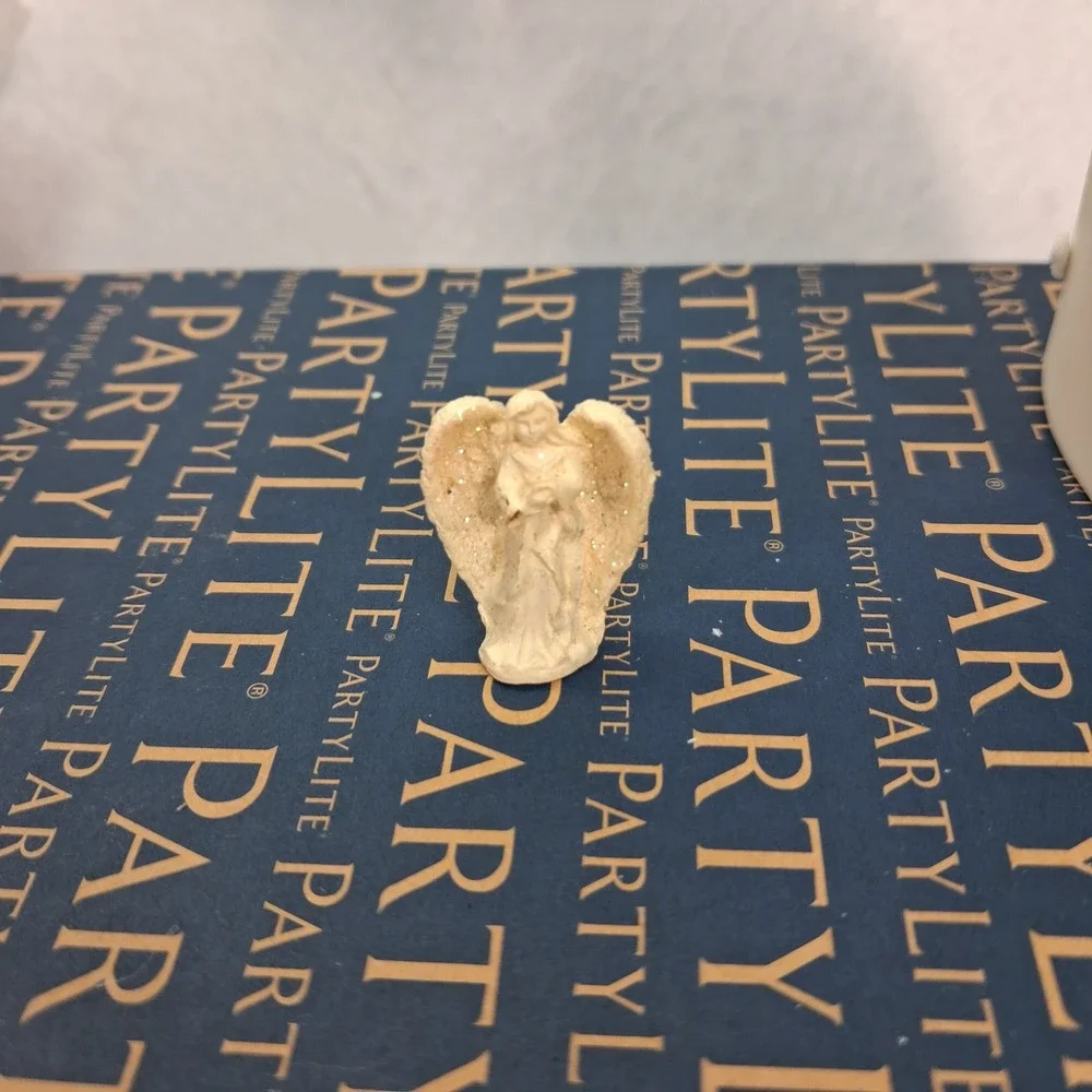 PartyLite Serenity Tealight Holder P9629 Cream Iridescent Angel NEW